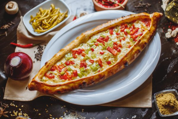 Pütürge Yumurtalı Sucuklu Pide Siparişi